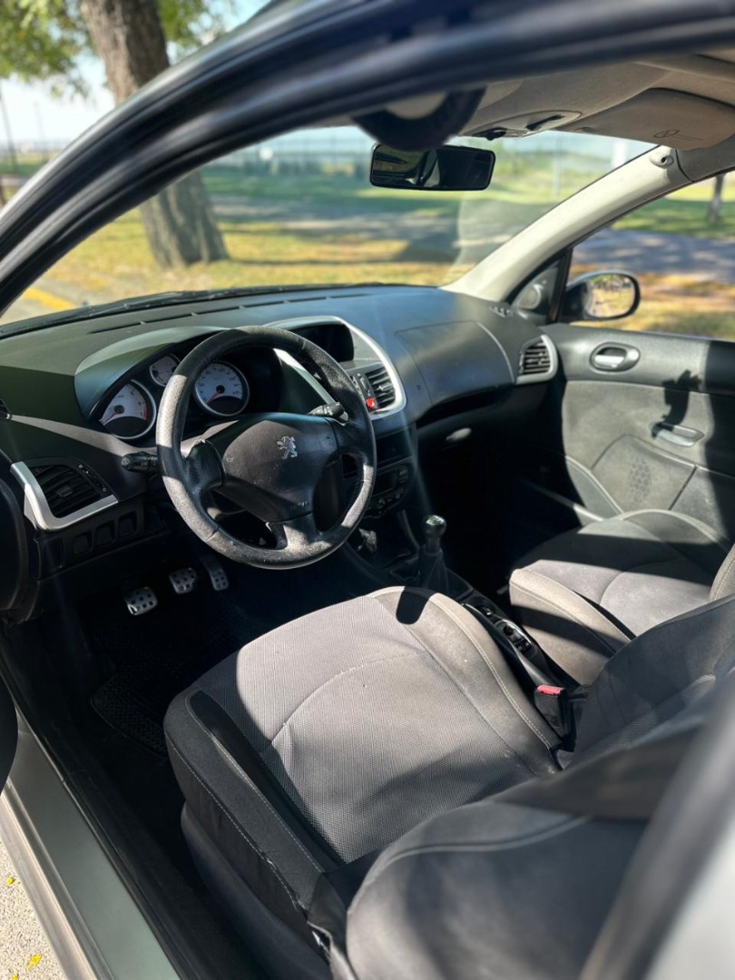 Autos - Peugeot 207 QUICKSILVER 2010 Nafta 142000Km - En Venta