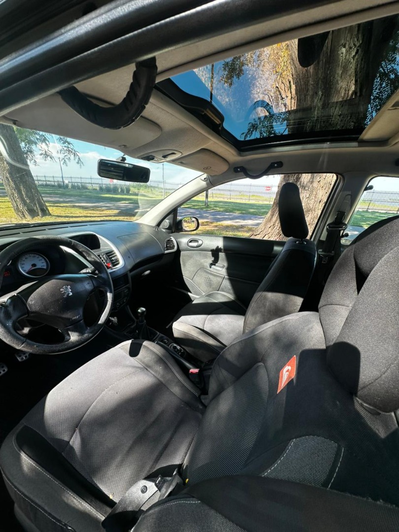 Autos - Peugeot 207 QUICKSILVER 2010 Nafta 142000Km - En Venta