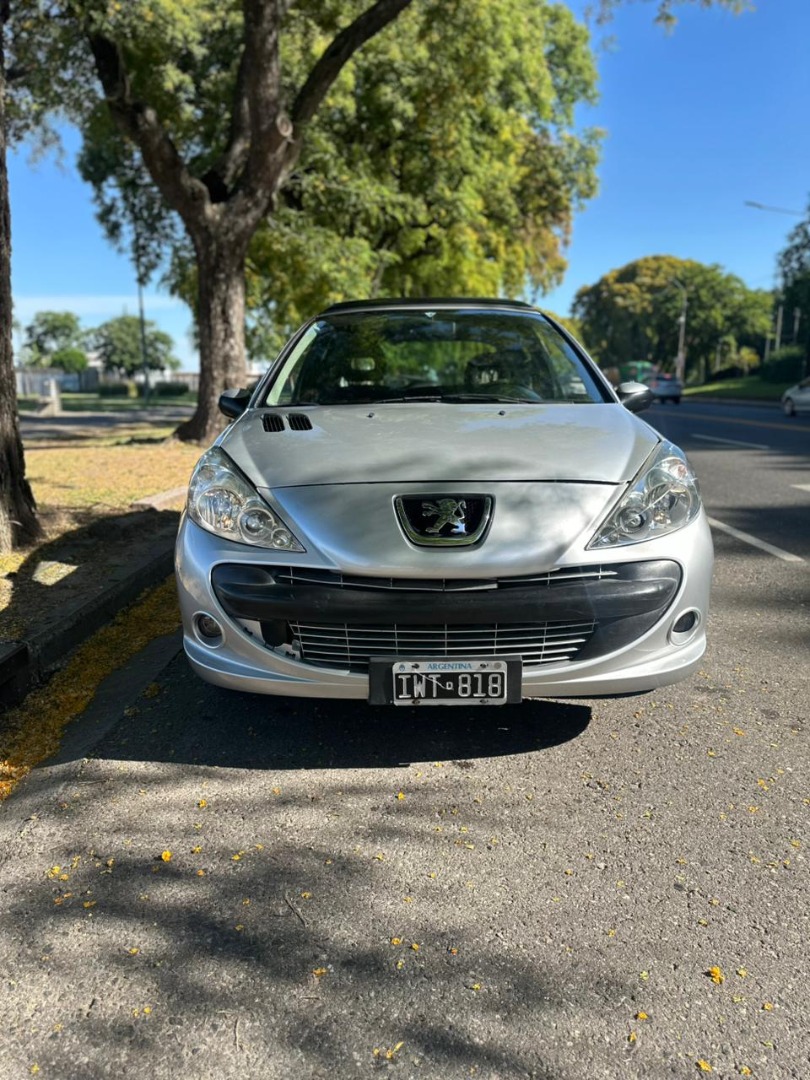 Autos - Peugeot 207 QUICKSILVER 2010 Nafta 142000Km - En Venta