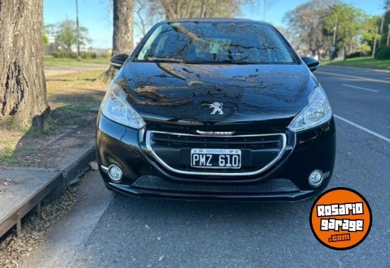 Autos - Peugeot 208 ALLURE AUTOMATICO 2016 Nafta 82000Km - En Venta