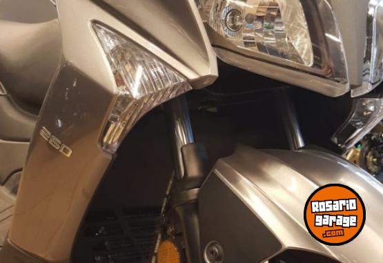 Motos - Kymco X TOWN 250 2025 Nafta 0Km - En Venta