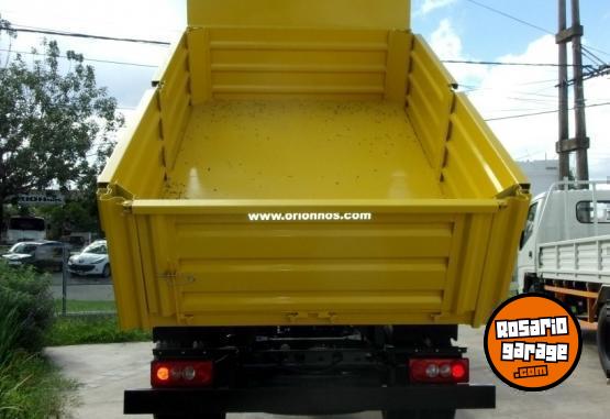 Camiones y Grúas - JMC N 900 Motor JMC ISUZU 115 hp, con CAJA VOLCADORA para 4 Ton., 0km my18. Financia Santander Rio. Acércate a ORIO HNOS, SAN GENARO, CONCESIONARIO OFICIAL DFM, JMC Camiones. - En Venta