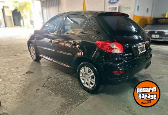 Autos - Peugeot 207 COMPACT XR 2013 Nafta 140000Km - En Venta
