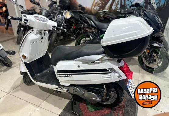 Motos - Kymco LIKE 200 2017 Nafta 30000Km - En Venta