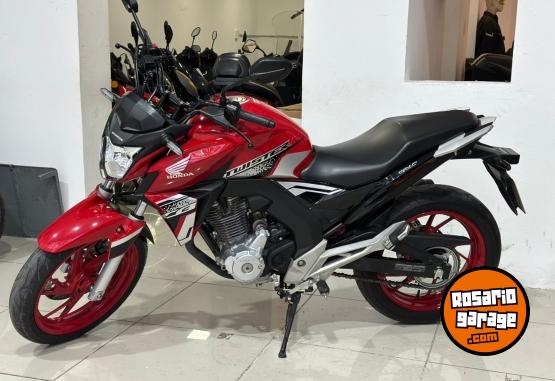 Motos - Honda CBX TWISTER 250 2022 Nafta 9400Km - En Venta