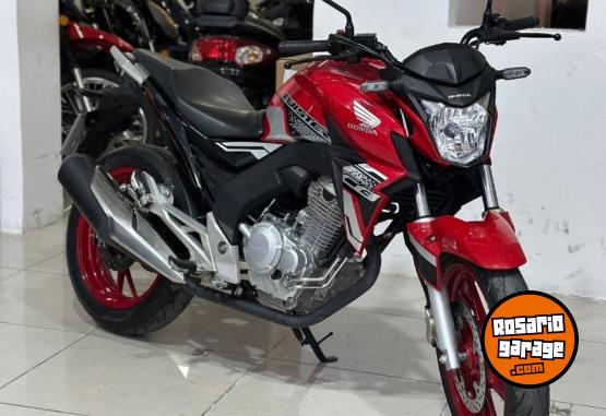 Motos - Honda CBX TWISTER 250 2022 Nafta 9400Km - En Venta