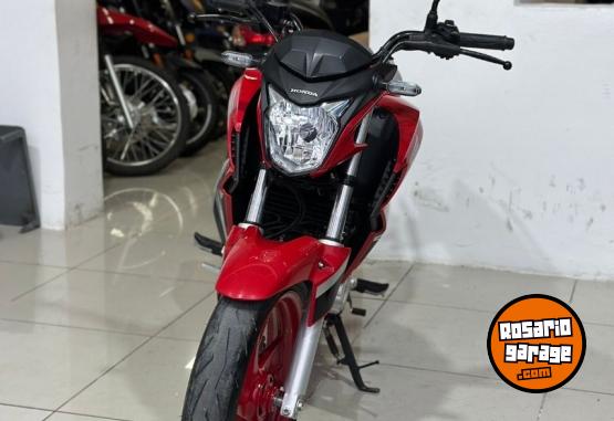 Motos - Honda CBX TWISTER 250 2022 Nafta 9400Km - En Venta