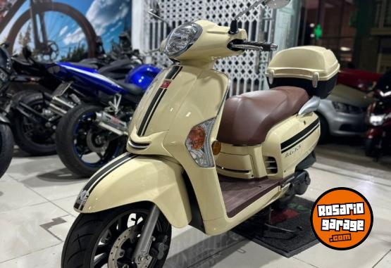 Motos - Kymco LIKE 125 2024 Nafta 3000Km - En Venta