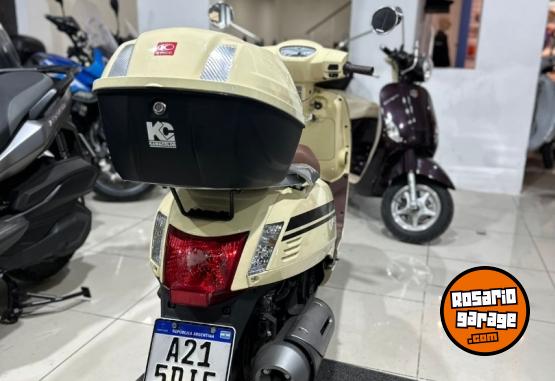 Motos - Kymco LIKE 125 2024 Nafta 3000Km - En Venta