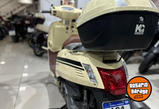 Motos - Kymco LIKE 125 2024 Nafta 3000Km - En Venta