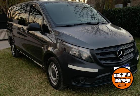 Utilitarios - Mercedes Benz VITO FURGON MIXTO 2017 Nafta 280000Km - En Venta