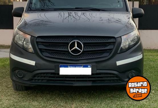 Utilitarios - Mercedes Benz VITO FURGON MIXTO 2017 Nafta 280000Km - En Venta