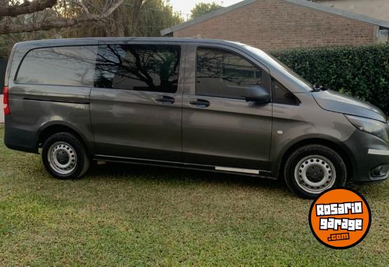 Utilitarios - Mercedes Benz VITO FURGON MIXTO 2017 Nafta 280000Km - En Venta