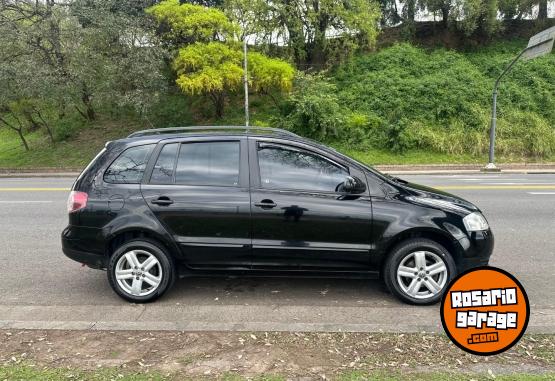 Autos - Volkswagen SURAN HIGHLINE 2009 Nafta 181000Km - En Venta