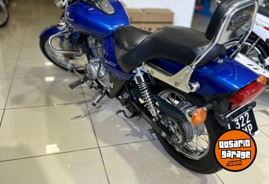 Motos - Bajaj ROUSER CRUISER 220 2016 Nafta 38500Km - En Venta