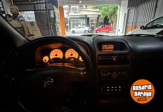 Autos - Chevrolet ASTRA 2.0 GLS 2010 Nafta 110000Km - En Venta