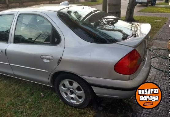 Autos - Ford Mondeo V6 24 V, 2.5cc 2000 GNC 220000Km - En Venta