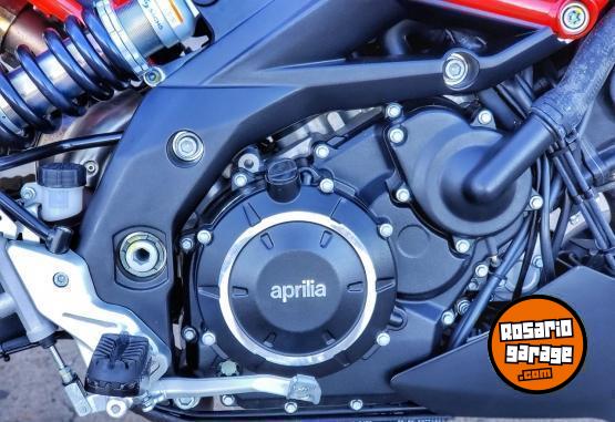 Motos - Aprilia DORSODURO 900 2017 Nafta 988Km - En Venta