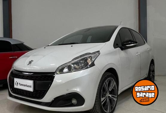 Autos - Peugeot 208 GT 2019 Nafta 110000Km - En Venta