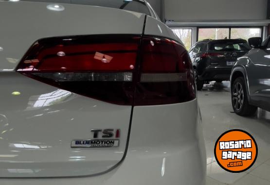 Autos - Volkswagen VENTO 1.4T 2017 Nafta 75000Km - En Venta