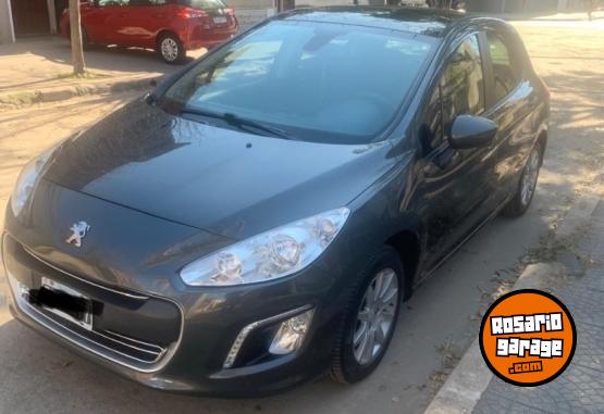 Autos - Peugeot 308 Allure con Navegador 2015 Nafta 135000Km - En Venta