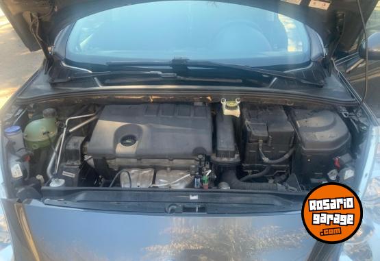 Autos - Peugeot 308 Allure con Navegador 2015 Nafta 135000Km - En Venta