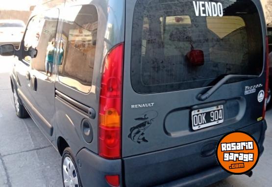Utilitarios - Renault Kangoo 2015 GNC 111000Km - En Venta