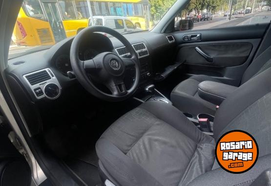 Autos - Volkswagen BORA 2.0 2011 Nafta 165000Km - En Venta