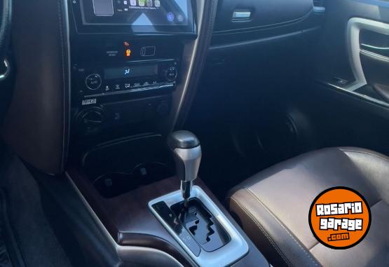 Camionetas - Toyota SW4 SRX AT 2020 Diesel 118000Km - En Venta