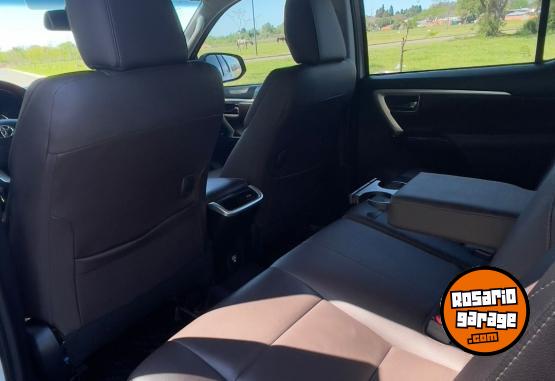 Camionetas - Toyota SW4 SRX AT 2020 Diesel 118000Km - En Venta