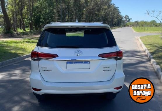 Camionetas - Toyota SW4 SRX AT 2020 Diesel 118000Km - En Venta