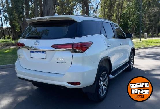 Camionetas - Toyota SW4 SRX AT 2020 Diesel 118000Km - En Venta