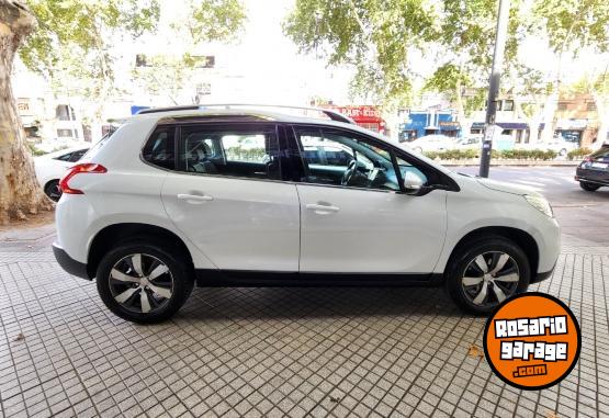 Autos - Peugeot 2008 feline 2016 Nafta 86000Km - En Venta