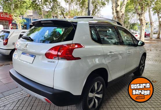 Autos - Peugeot 2008 feline 2016 Nafta 86000Km - En Venta