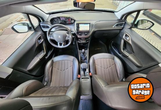 Autos - Peugeot 2008 feline 2016 Nafta 86000Km - En Venta