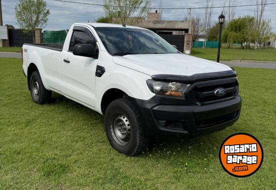 Camionetas - Ford Ranger cabina simple 4x4 2017 Diesel 220000Km - En Venta