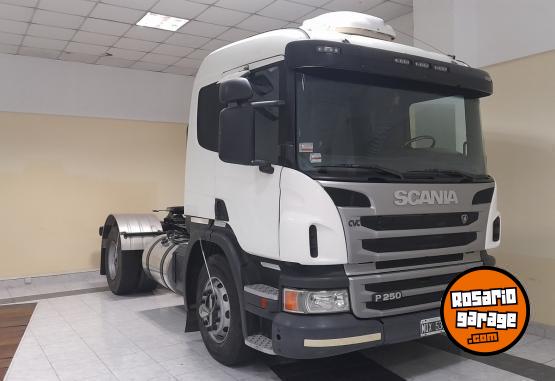 Camiones y Gras - Scania p250 2013 - En Venta