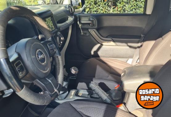 Camionetas - Jeep Wrangler unlimited sport 2013 Nafta 190000Km - En Venta