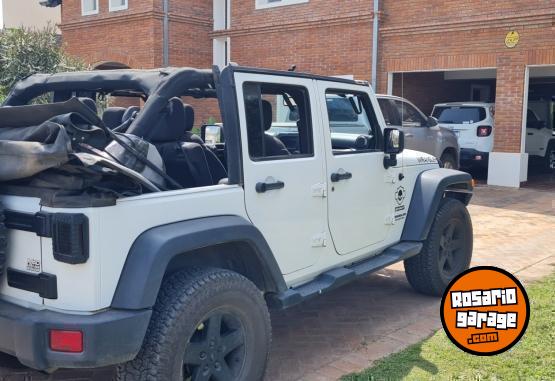 Camionetas - Jeep Wrangler unlimited sport 2013 Nafta 190000Km - En Venta