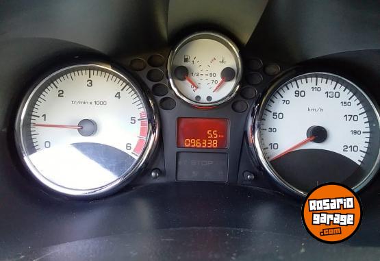 Autos - Peugeot 207 2011 Diesel 96000Km - En Venta