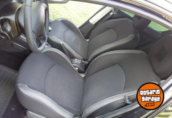 Autos - Peugeot 207 2011 Diesel 96000Km - En Venta