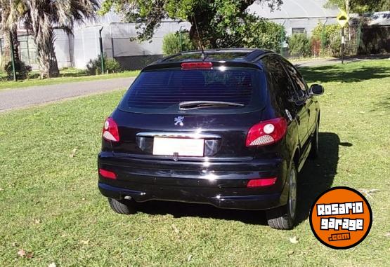 Autos - Peugeot 207 2011 Diesel 96000Km - En Venta