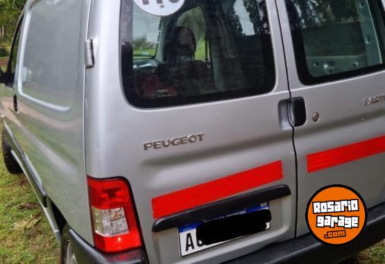 Utilitarios - Peugeot Partner Furgn 2018 Nafta 140000Km - En Venta