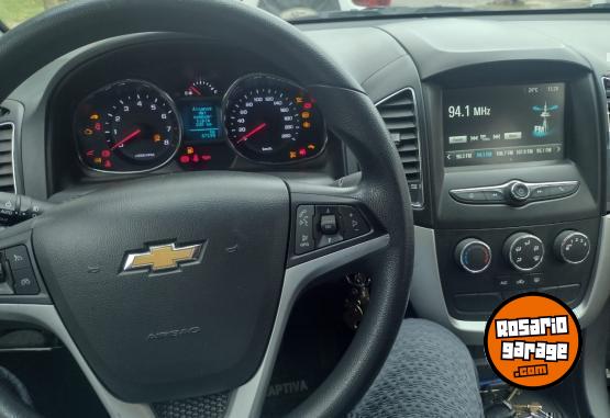 Camionetas - Chevrolet Captiva LS 2018 GNC 78000Km - En Venta