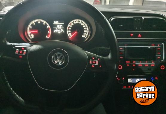 Autos - Volkswagen POLO 4P 1.6 CONFORTLINE 2017 Nafta 61000Km - En Venta