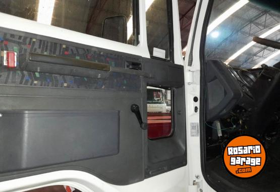 Camiones y Gras - FORD CARGO 1722E - CD - CHASIS CARROZADO - 2008 - En Venta