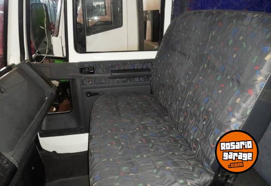 Camiones y Gras - FORD CARGO 1722E - CD - CHASIS CARROZADO - 2008 - En Venta