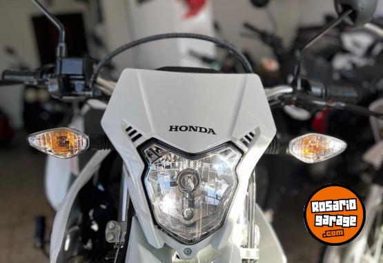 Motos - Honda Tornado 250 2024 Nafta 0Km - En Venta