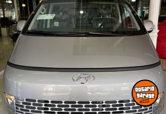 Utilitarios - Hyundai STARIA 4X2 SAFETY 0KM 2025 Diesel 0Km - En Venta