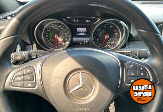 Autos - Mercedes Benz A200 2017 Nafta 60000Km - En Venta